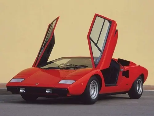兰博基尼 Countach — 甘迪尼的楔形车身