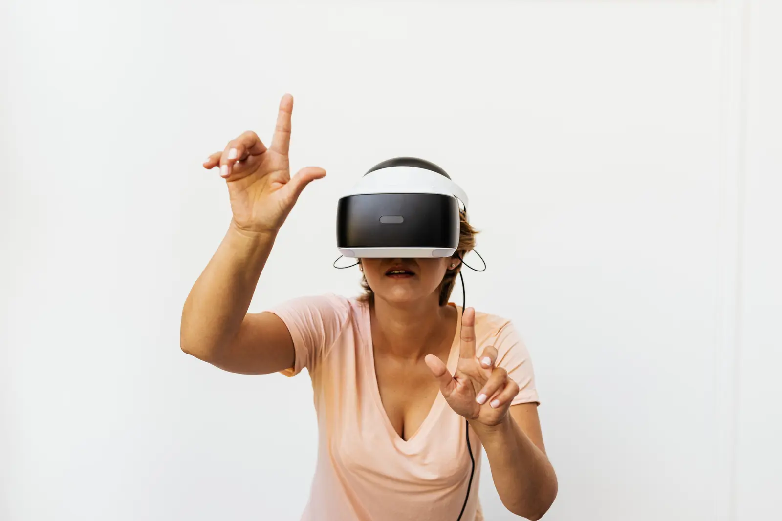 插图1: Viture Helix AI 安全眼镜产品展示