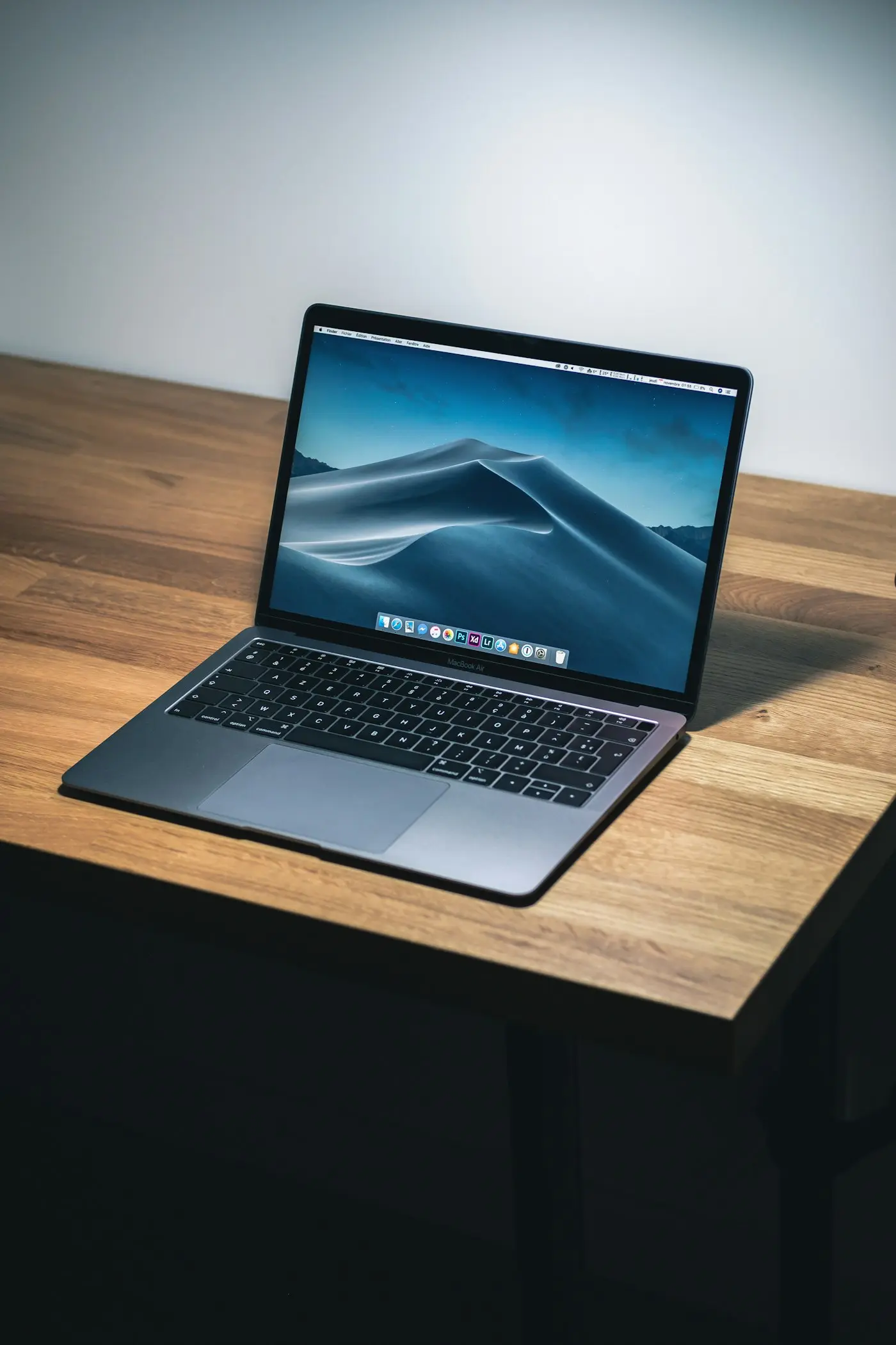 Apple反触屏立场的时间线
