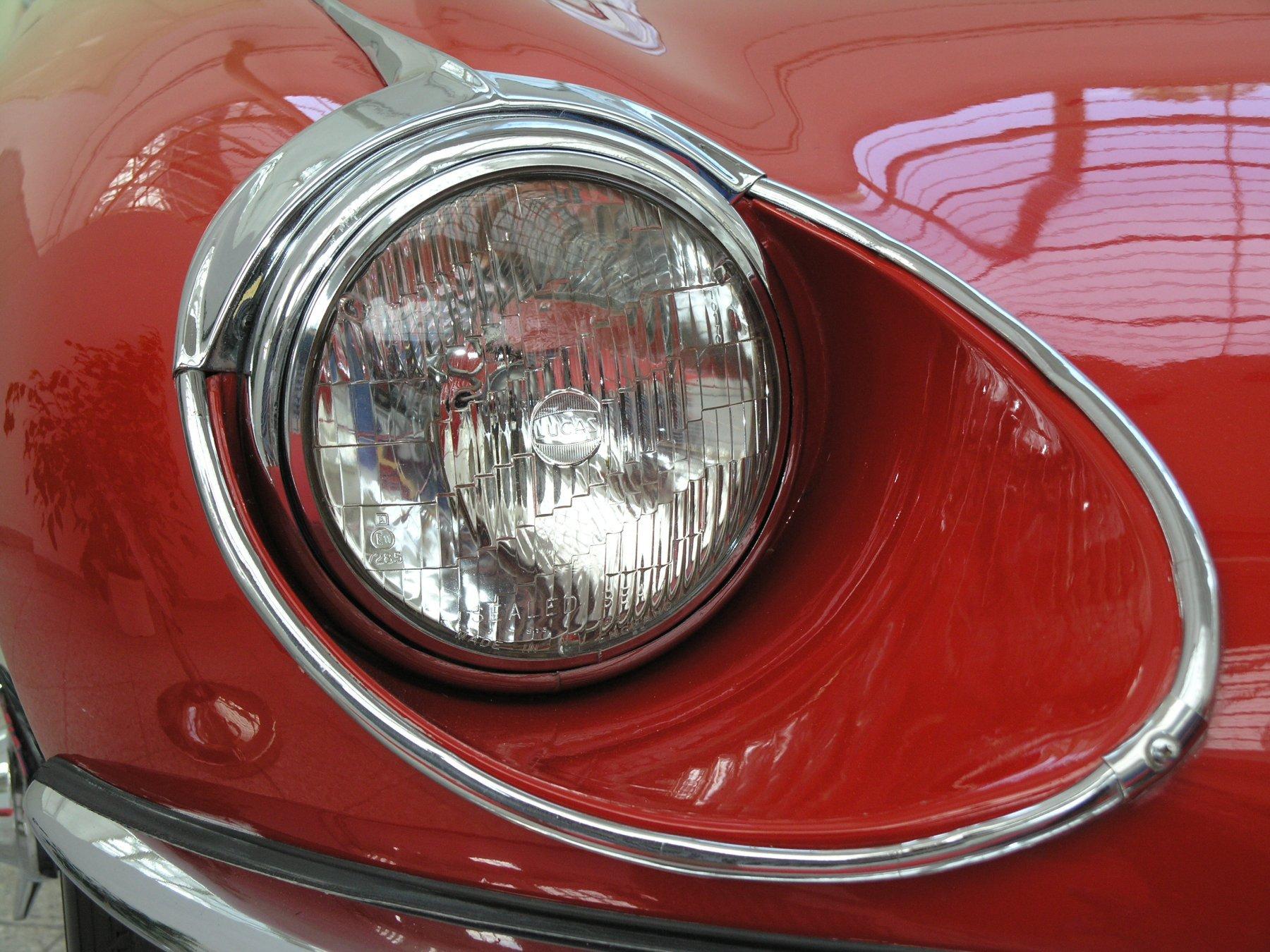 Round lamps dominated vehicle faces for decades